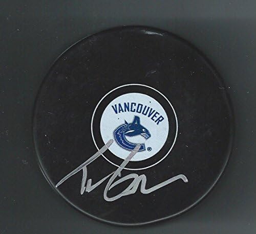 Travis Green İmzalı Vancouver Canucks Diski-İmzalı NHL Diskleri