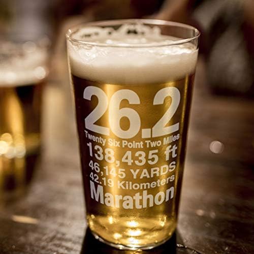 Koşuya Gitti 26.2 Matematik Mil Kazınmış Bira Bardağı 16 oz.